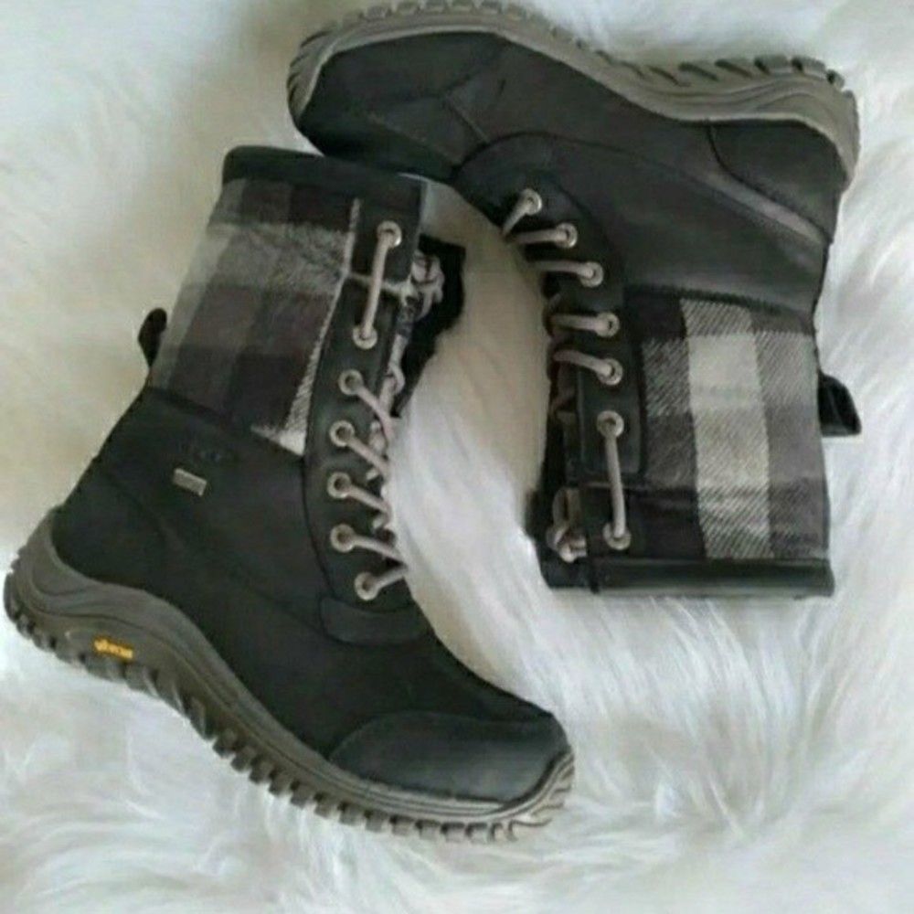 UGG BOOTS LEATHER BUFFALO PLAID WATERPROOF LEATHER SIZE 6.5 WOMENS